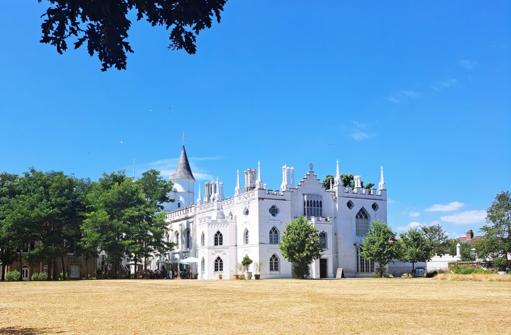Foto dos fundos da Strawberry Hill House